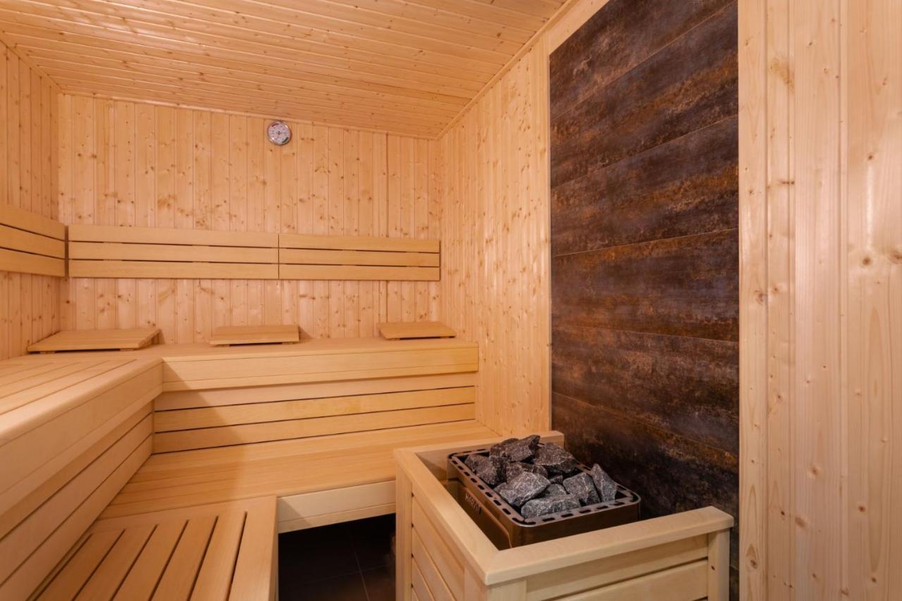 Park C15- Z Dostepem Do Basenu, Sauny, Jacuzzi, Silowni Apartment *